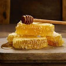 Raw Comb Honey 44Oz