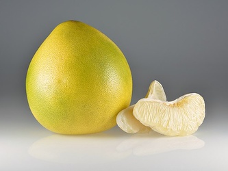 Small Pummelo Each