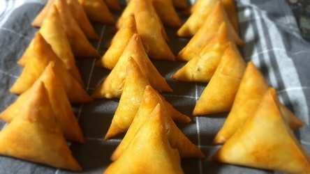 Punjabi Cocktail Samosas 70Pcs