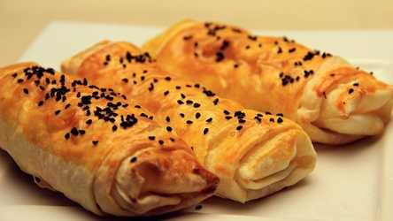 Peynirili Rulo Borek