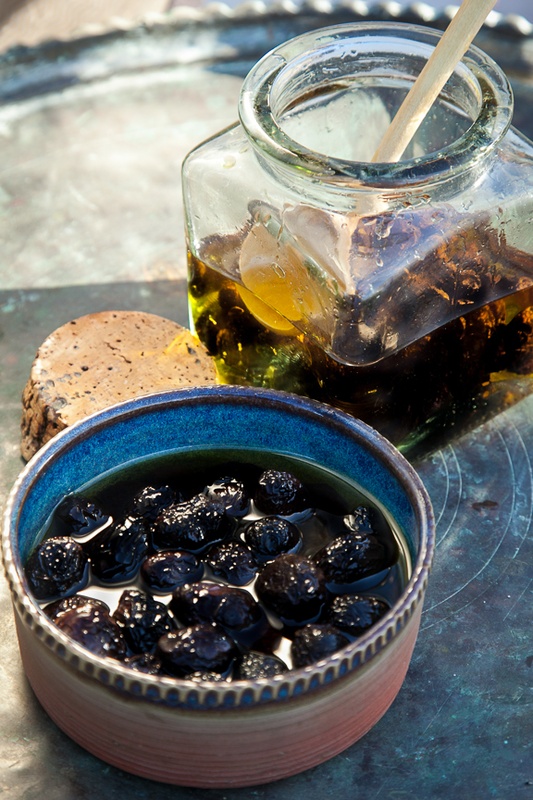 Black Olives In Oil