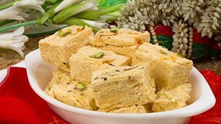 Soan Papdi Swt With Almond & Pistachios
